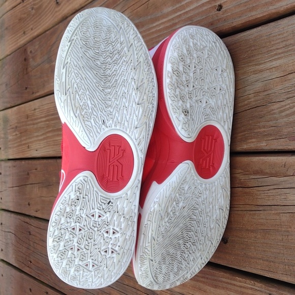 Nike Kyrie 5 Low TB University Red Sneakers Size 12 - Picture 11 of 12